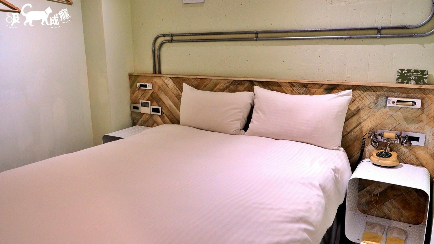 莿桐花文創微旅|台中住宿,當工業復古風遇上文青風,老式公寓改建而成,一步的距離回到當年的台中 - 第11張圖